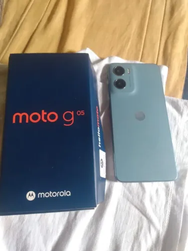 Moto 05 em estado de novo 128 gigas
