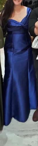 Vestido de festa azul marinho