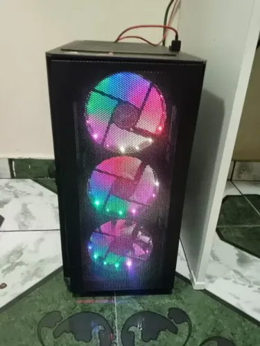 PC Gamer Ryzen 5, 24GB DDR4 e RX 550