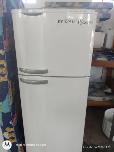 REFRIGERADOR ELECTROLUX DC37 220V