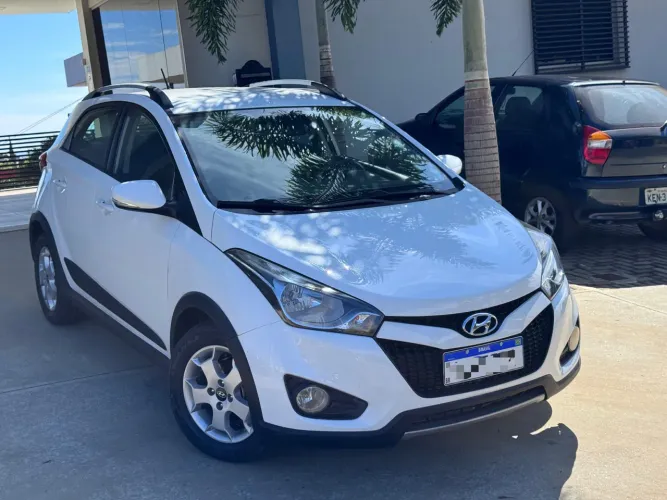 Hyundai HB20X Premium 1.6 Flex 16V Aut. 2014