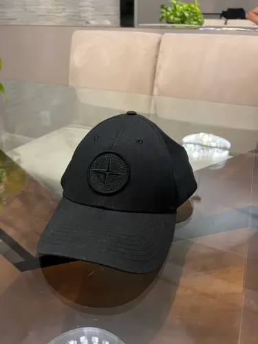 Boné stone island
