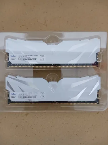 Memória DDR4 2X8GB 3200mhz Netac Branca
