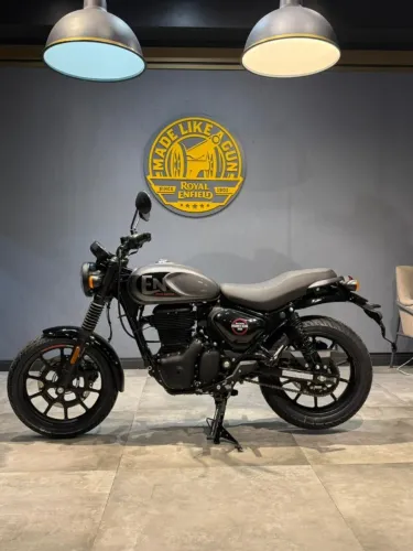 ROYAL ENFIELD HUNTER 350 DAPPER GREY