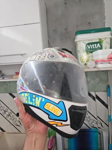Capacete
