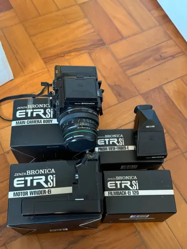 Bronica Etrsi 645
