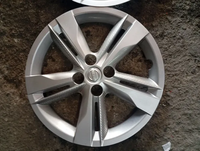 Jogo calotas Nissan kicks aro 16 originais 