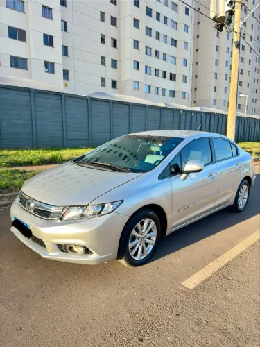 Honda Civic Sedan LXR 2.0 Flexone 16V Aut. 4P 2014