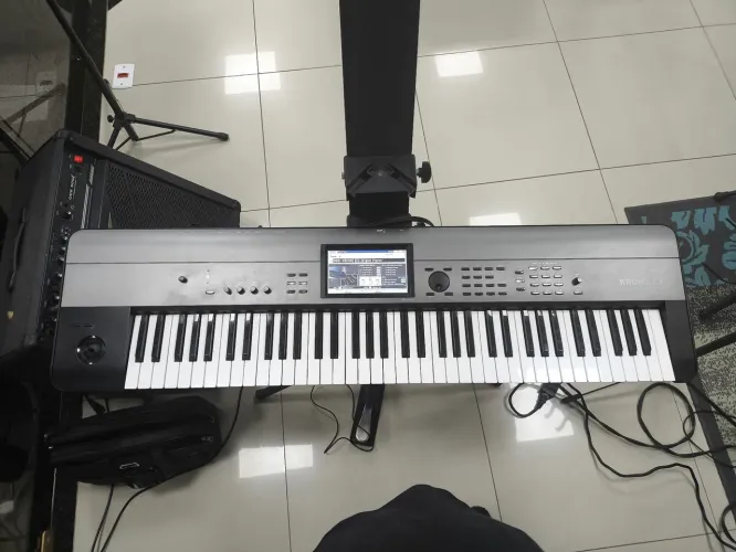 Teclado Korg krome ex 73