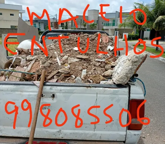 Faz FRETE, tira ENTULHOS limpeza de TERRENOS wattszap *