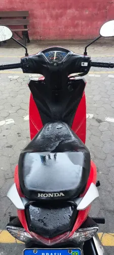Vendo Honda BIZ linda e muito nova