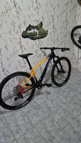 Bicicleta Agile Sport Tam 17 Carbono