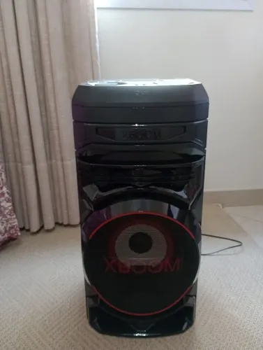 Vendo Torre de Som Acústica LG Xbomm Multi bluetooth Nova