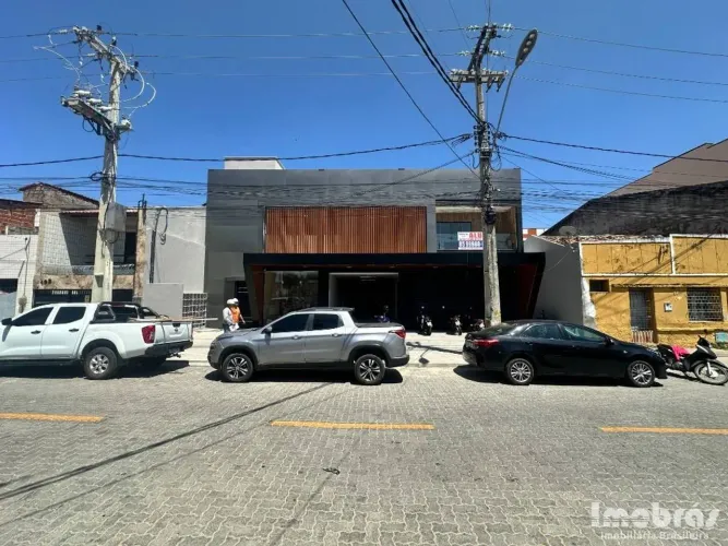 Loja para alugar, 140 m² por R$ 7.390/mês - Centro - Quixadá/CE