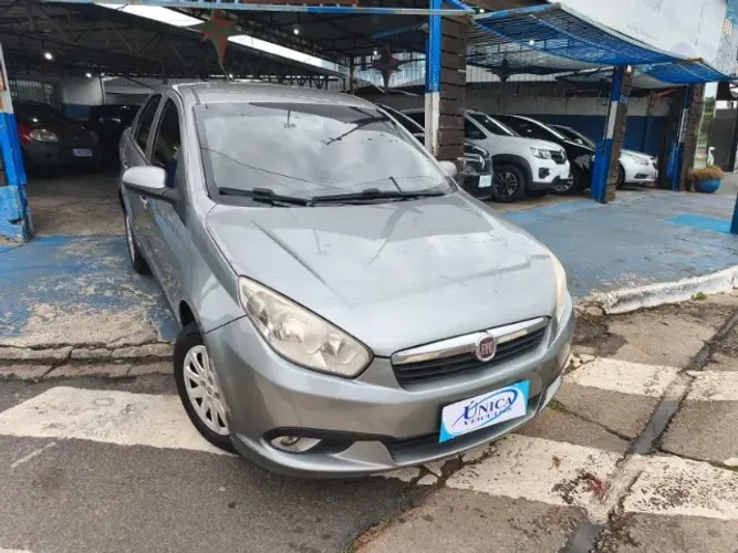 Fiat Grand Siena Attrac. 1.4 EVO F.flex 8V 2013