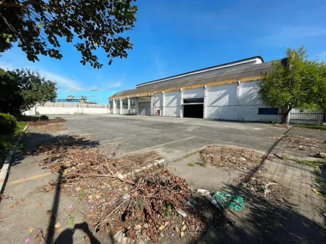 Galpão na Rua da Coroa, 1554  4075 m²