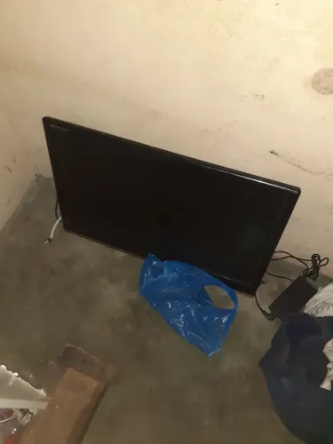 Televisão 14 polega ela é monitor pra computador 
