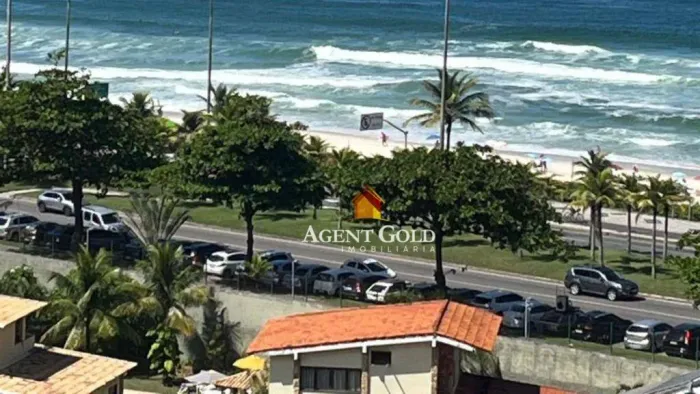 Apartamento quarto e sala à venda na Praia da Barra da Tijuca, Pé na Areia