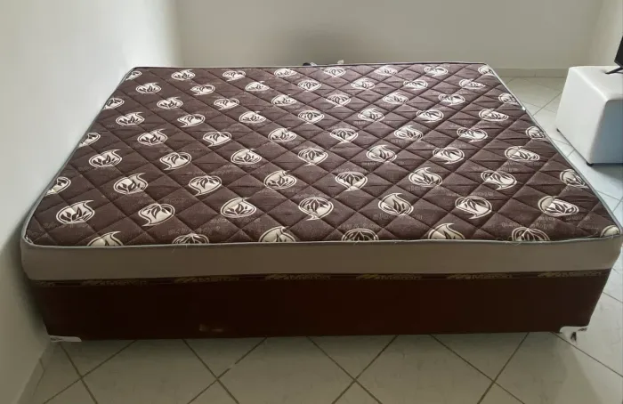 Cama box de casal 
