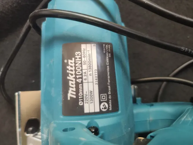 Makita 220v nova
