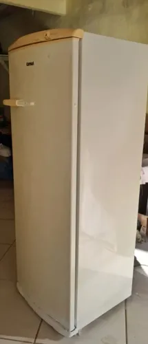 Cônsul degelo 350 litros toda limpinha e higienizada gelando muito só usar.