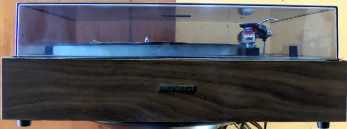 pick up Pioneer PL12
