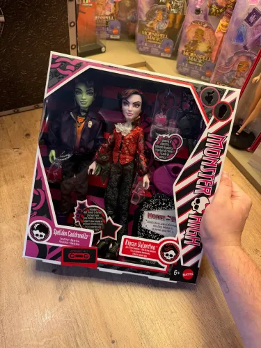Monster high kieran valentine e spelldon cauldronello