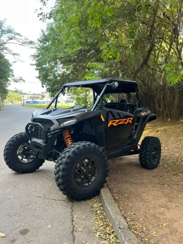 UTV POLARIS RZR 1000 - PREMIUM