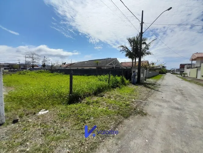 Terreno perto do mar em Matinhos