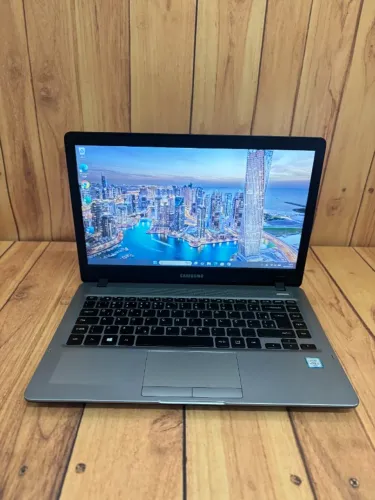 Notebook Samsung i3 / SSD e Garantia
