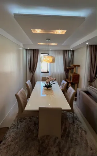Mesa sala Jantar