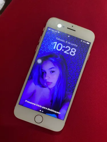 iPhone 8