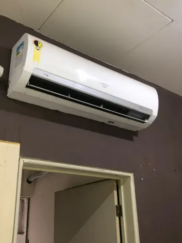 ar-condicionado 22mil btus funcionando perfeitamente, bem conservado