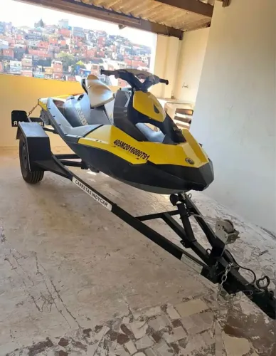 Jet-ski sea doo spark 2p