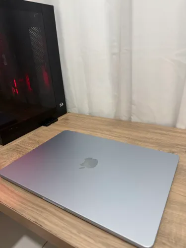 MacBook M4 15 POLEGADAS 256GB 16GB RAM