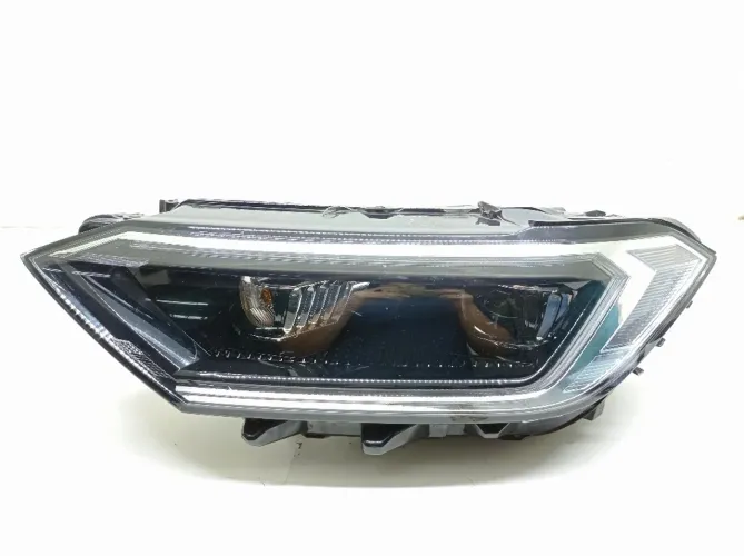 Farol Dianteiro Esquerdo Vw Jetta Gli 2.0 2019 17b941035c Esquerdo/motorista
