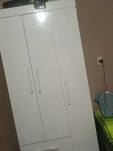 Guarda roupa solteiro