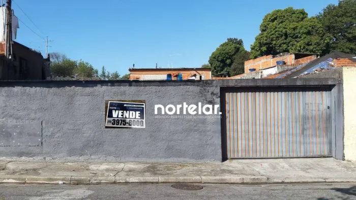 Ótimo terreno plano à venda na Vila Piauí