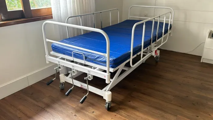 Cama hospitalar 3 manivelas