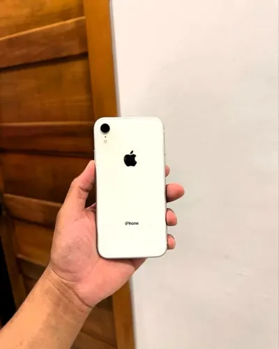 iPhone XR 128GB Branco