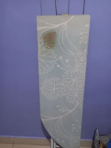 Tábua de passar roupa! Pra vender logo!