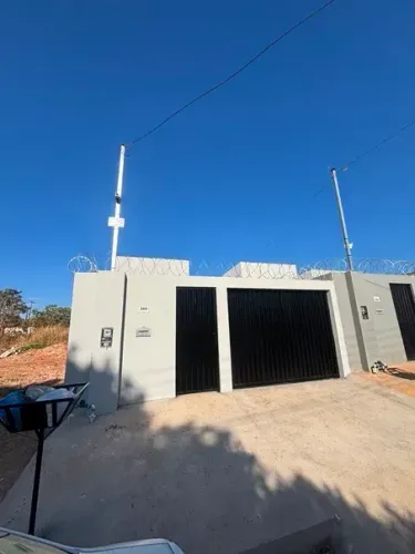 Casa para venda possui 82 metros quadrados com 3 quartos