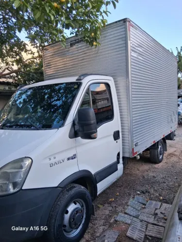 Caminhão utilitário 155.000,00