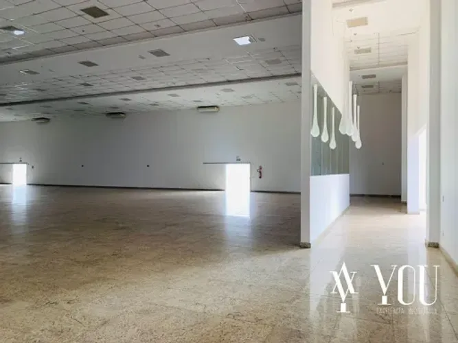 Imóvel Comercial com Amplo Salão de Eventos e preparado para grandes leilões