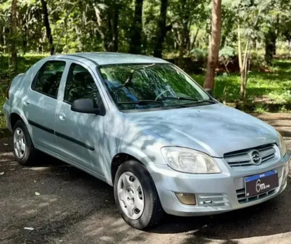 Ofereço meus serviços de motorista particular para mulheres e idosos.
