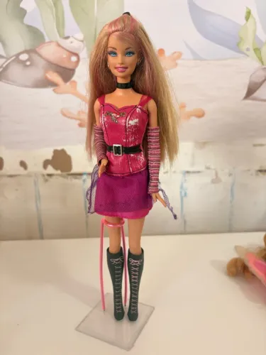 Barbie Rockeira