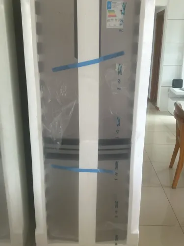 Geladeira nova na caixa inverse BRASTEMP