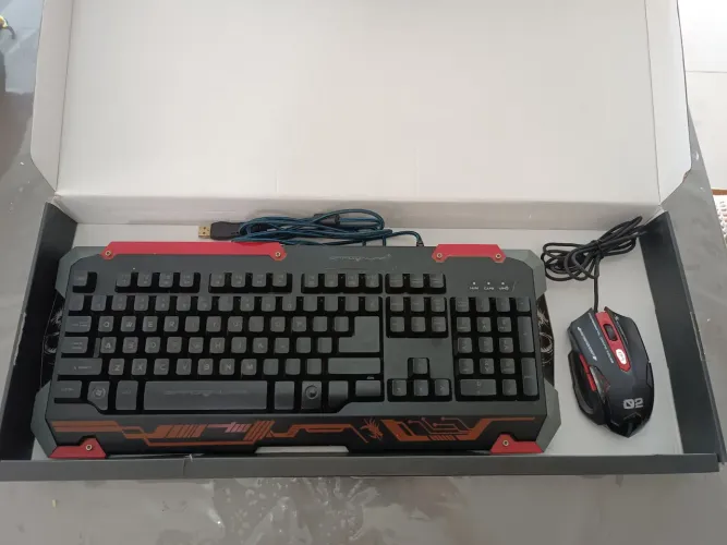 Teclado e Mouse Gamer DRAGONWAR - Usados 