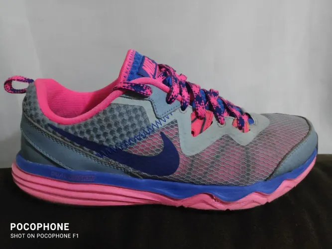 NIKE Dual Fusion Trail original, N° 39.