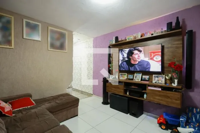 Casa à Venda - Vila Amália, 5 Quartos, 280 m2
